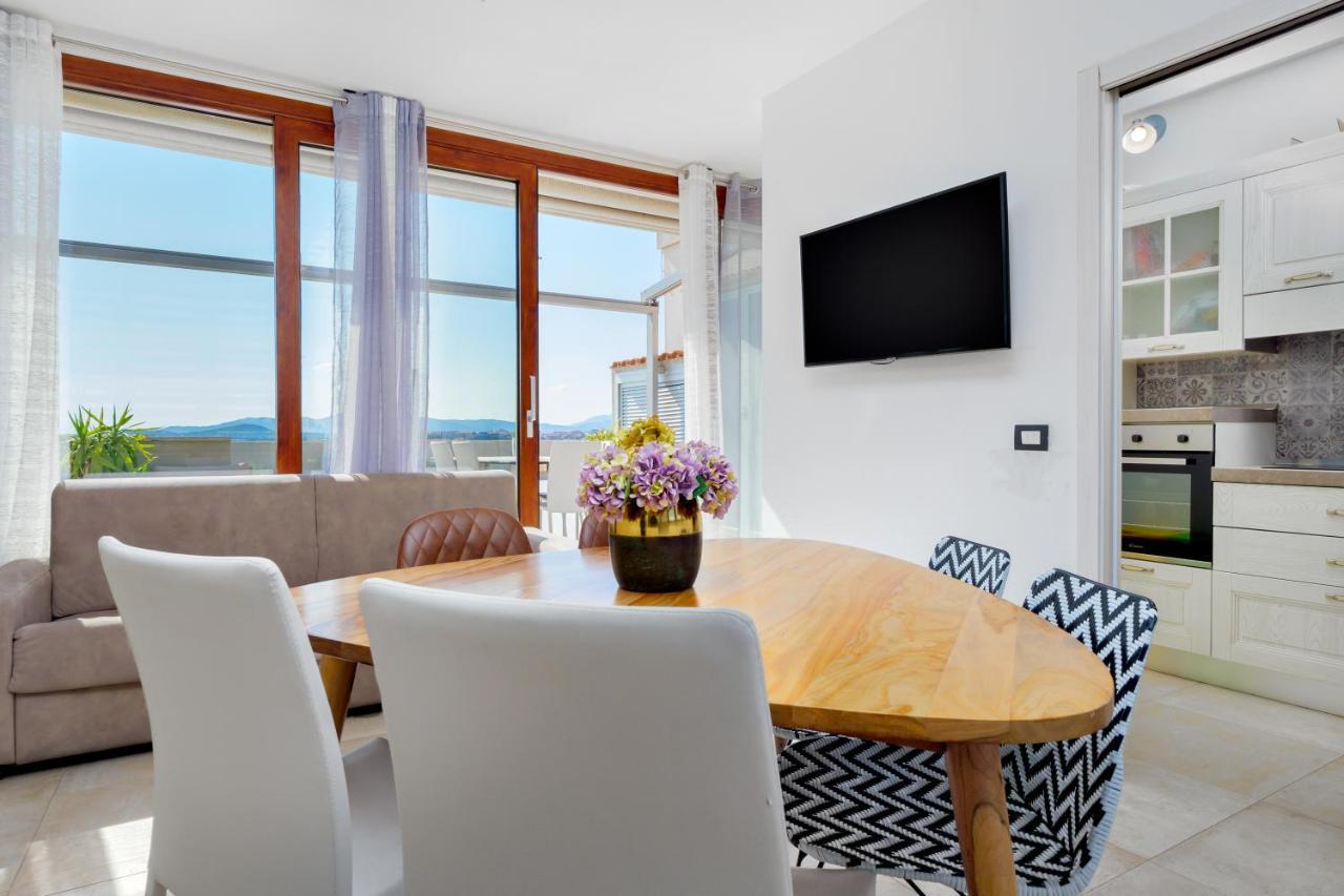 Window On The Sea Apartment Olbia Bagian luar foto