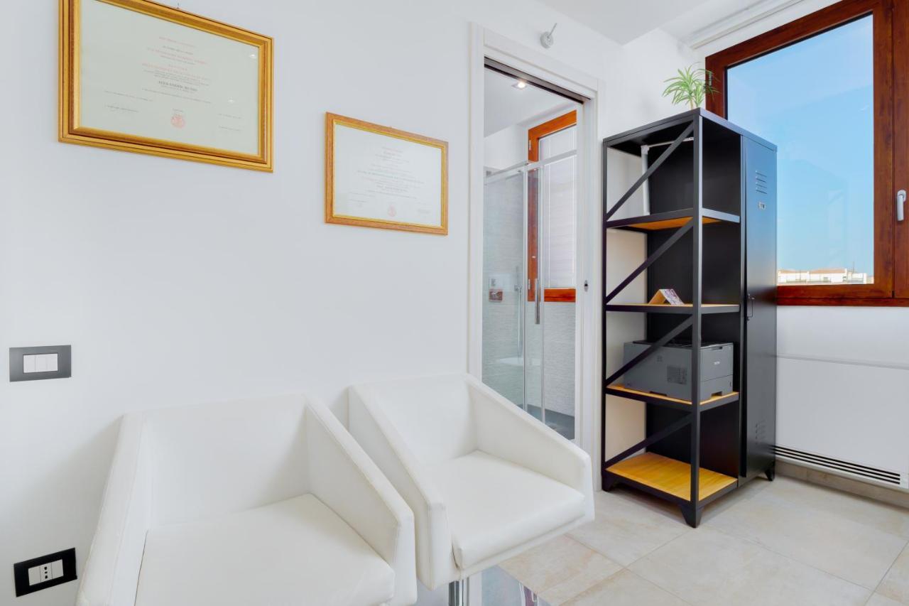 Window On The Sea Apartment Olbia Bagian luar foto